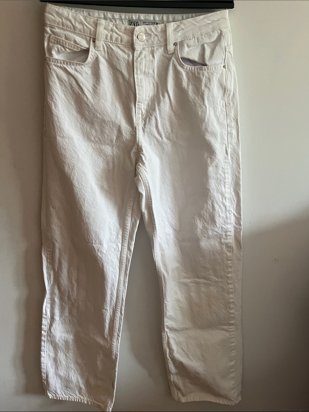 Zara White Straight-Leg Women's Jeans